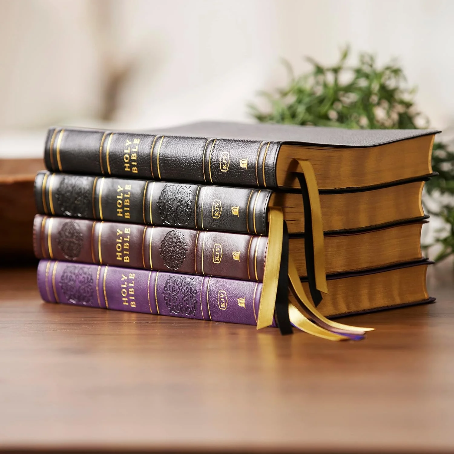 KJV Holy Bible with 73,000 Center-Column Cross References, Hardcover, Red Letter, Comfort Print: King James Version Hardcover - Image 7